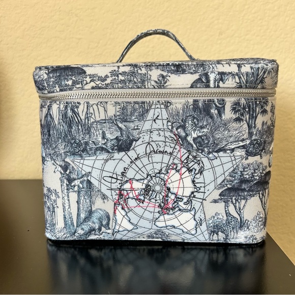 Dior Handbags - Dior Beauty Around the World Large Vanity Case